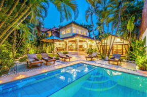 Villa Berlin - Private 6 BDR Villa in Seminyak with Pool and Garden